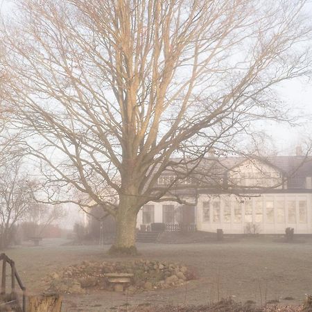 Karlaby Kro Östra Tommarp Exterior foto