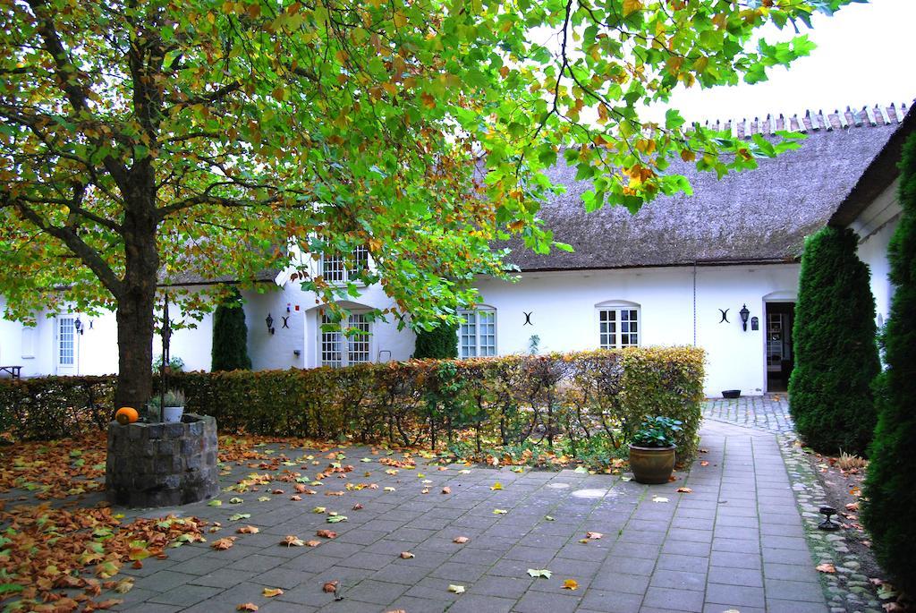 Karlaby Kro Östra Tommarp Exterior foto